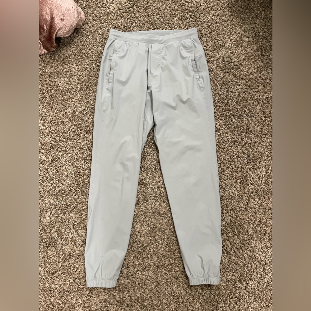 Men’s Lululemon Surge Joggers 
Small